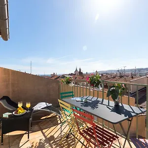 Apartment La Croix - F3, Terrasse Vue Panoramique, Vieux-nice Old Town And Terrace, Nice